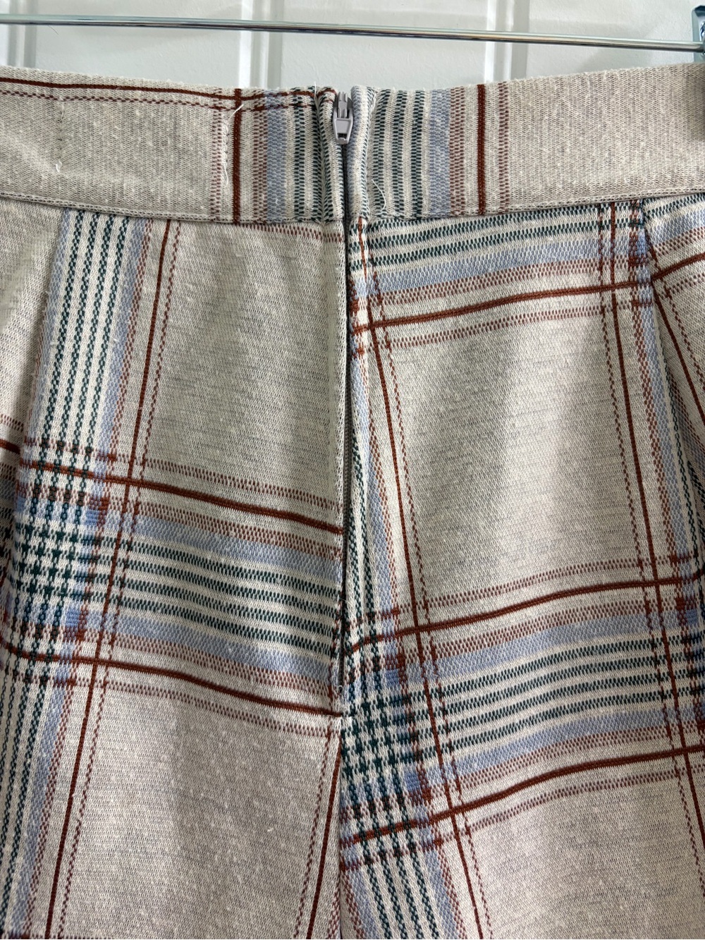 Altar'd State Beige Plaid Wrap Mini Skort M Gossip Girl Classic Prep - Picture 8 of 11